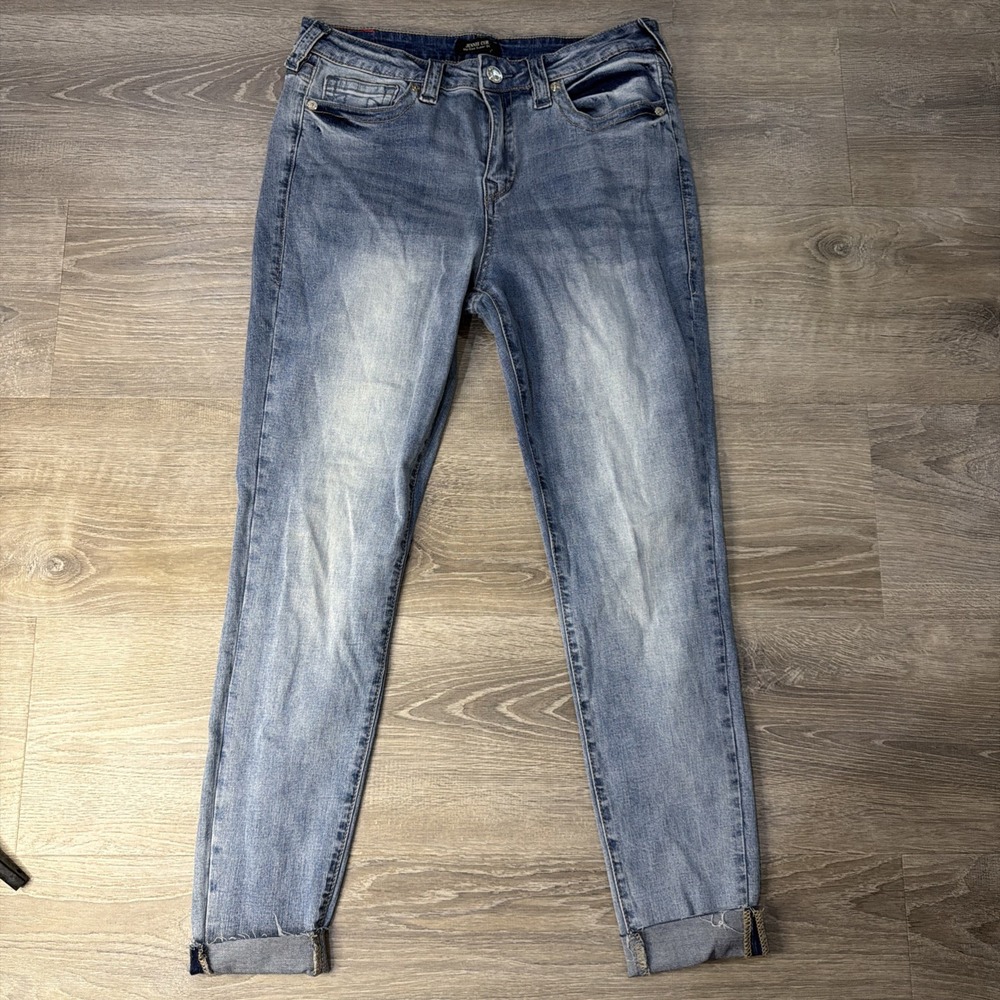 True Religion Jennie Curvy Mid rise Super Skinny Size 32